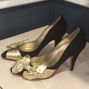 Betsey Johnson , high heels 👠